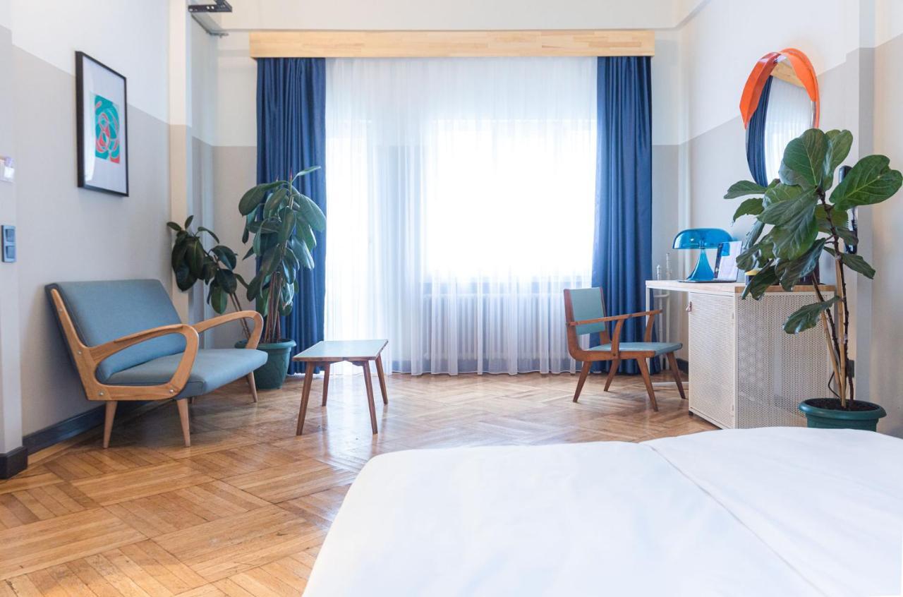 Popstel Hotel Istanboel Buitenkant foto